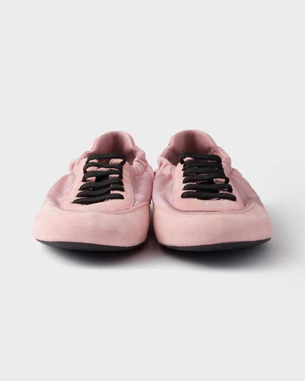 sneakersy