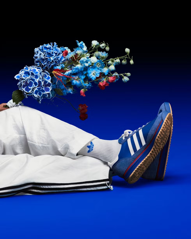 sneakersy