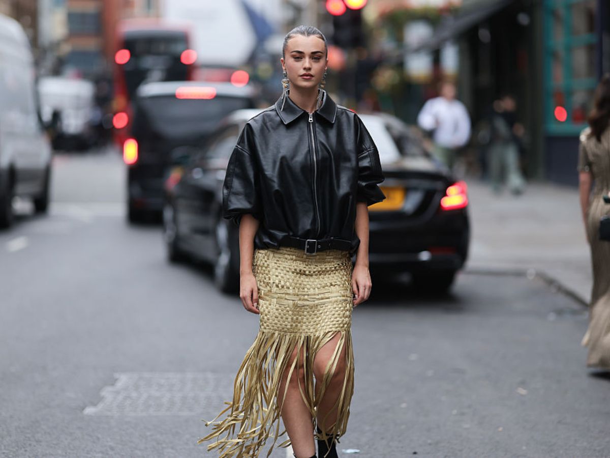 Już nie lace skirt. Wiosną 2026 it girls zamieniają je na modele „fringe”