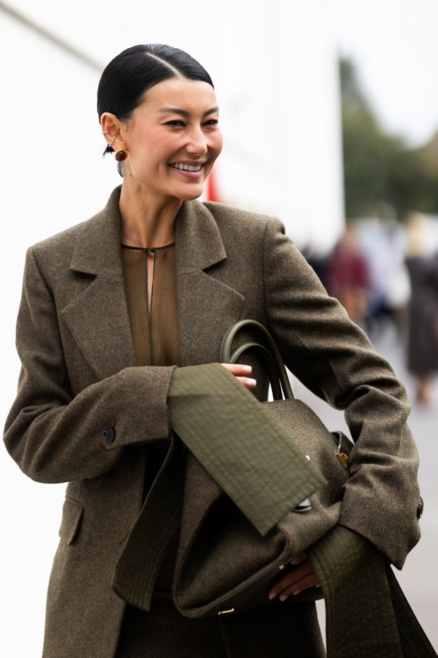 Street Style - Day 5 - Milan Fashion Week - Womenswear Spring/Summer 2025
