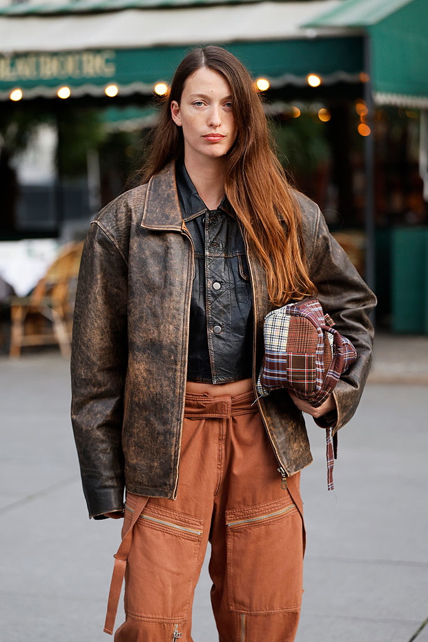 Retro Leather 2026. Znoszona skórzana kurtka w modzie