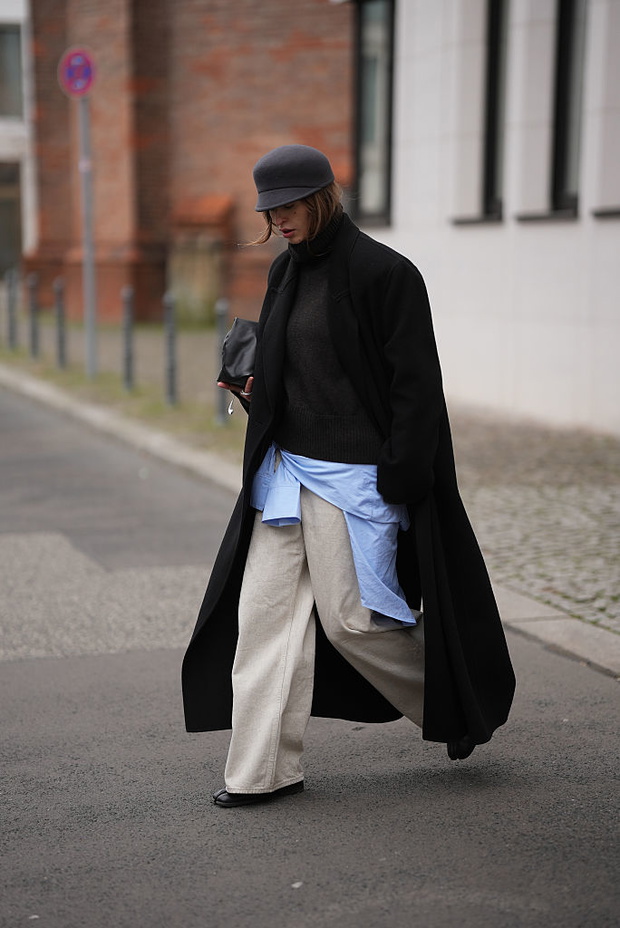 "Hip knot" błękitna koszula