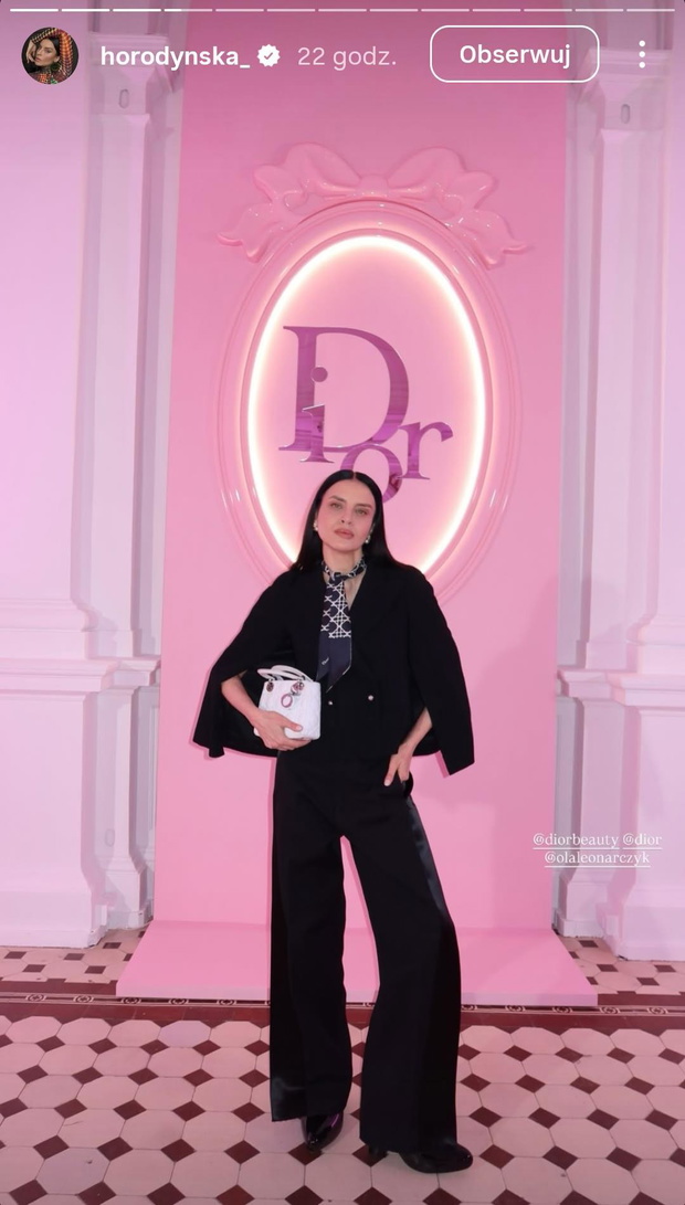 Peleryna wrap-up 2026. Office siren zamiast marynarki