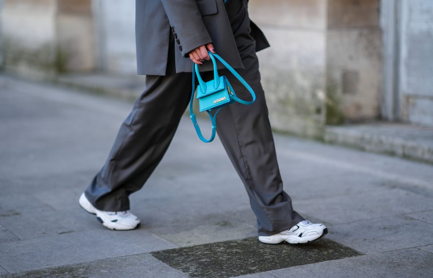 Sportowe buty do garnituru damskiego