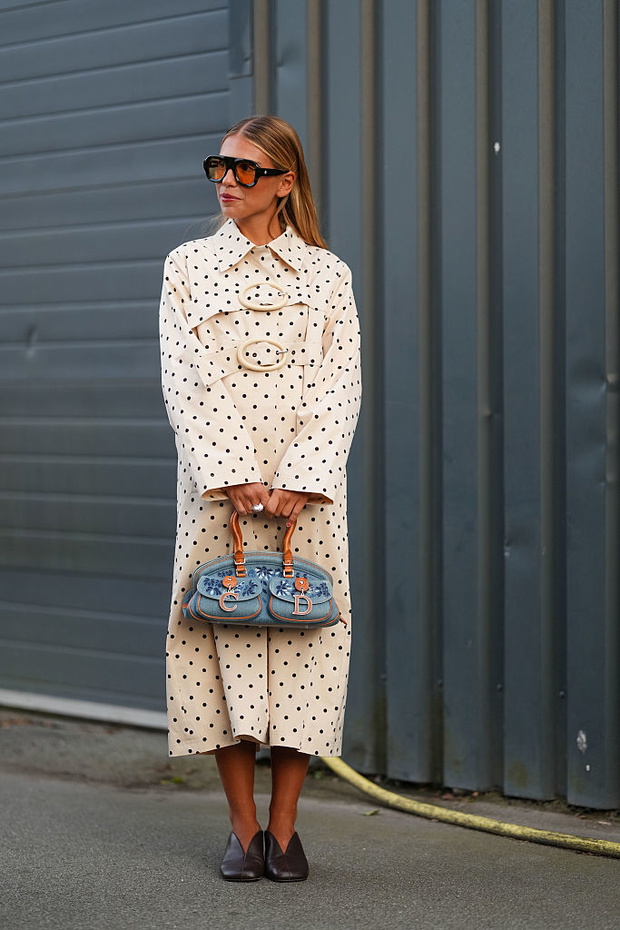 V-cut flats 2026. Najmodniejsze buty wiosny
