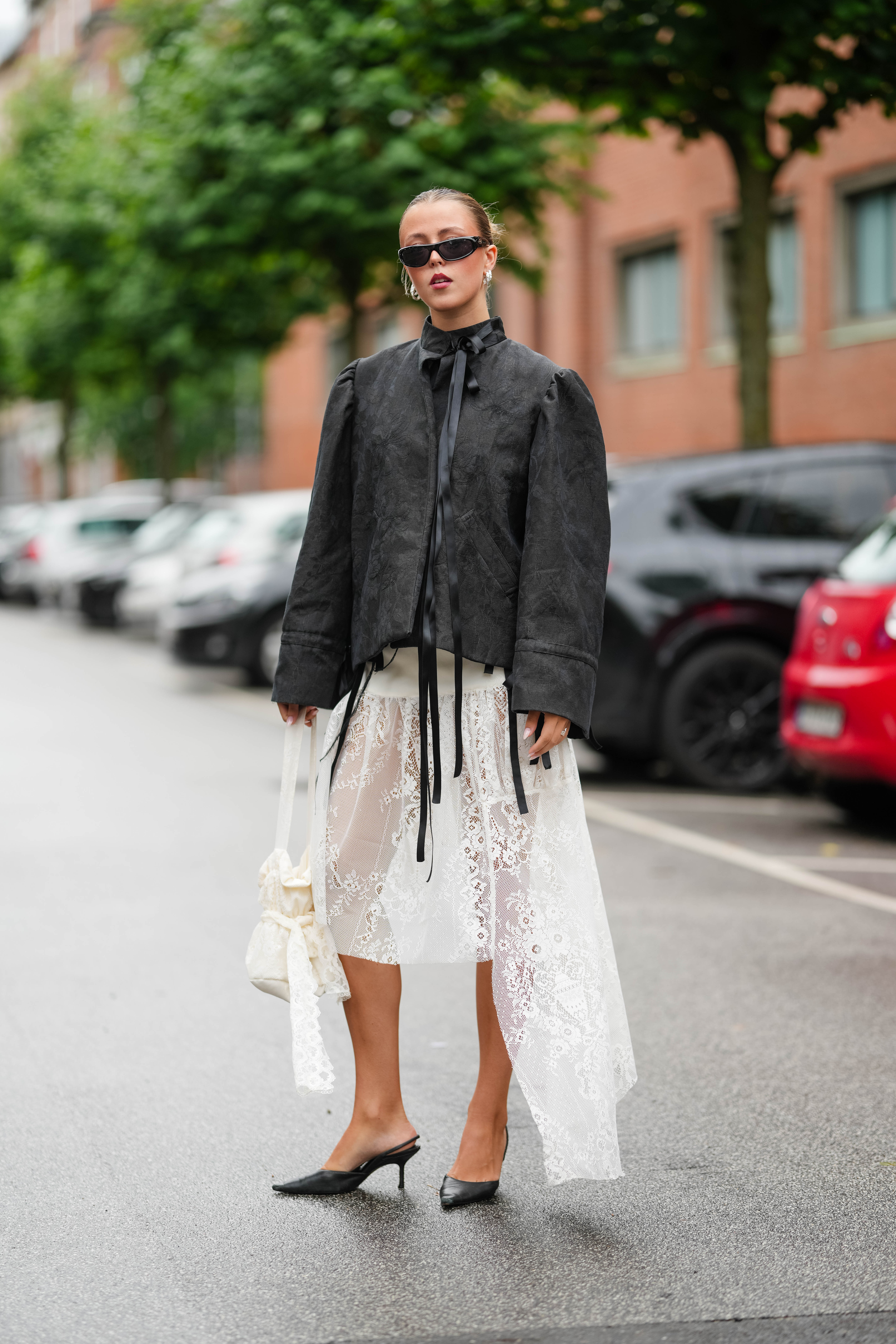 Retro mule 2026. 90s Minimal Heels znów w modzie
