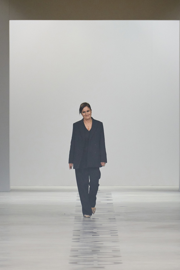 Fendi F26 082