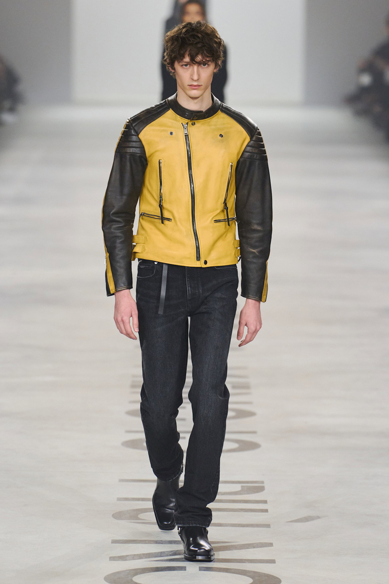 Fendi F26