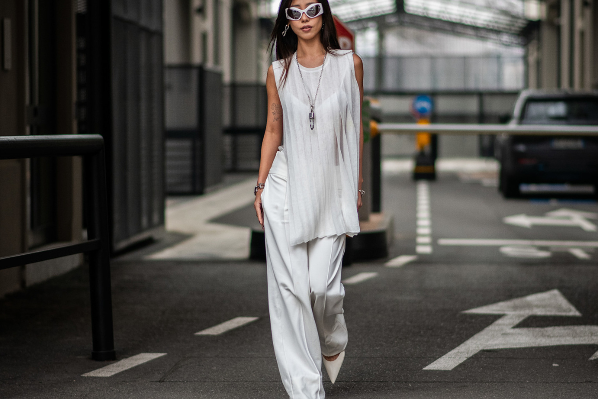Boudoir Trousers to spodnie, które wiosną 2026 pokochają minimalistki.