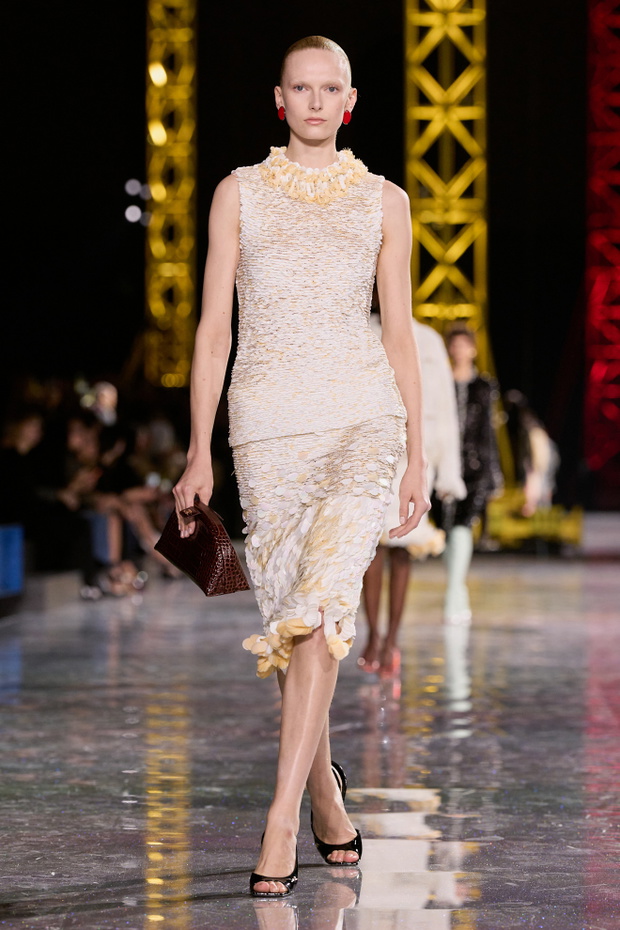 Chanel F26