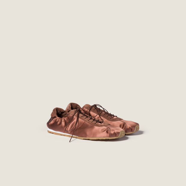sneakeriny