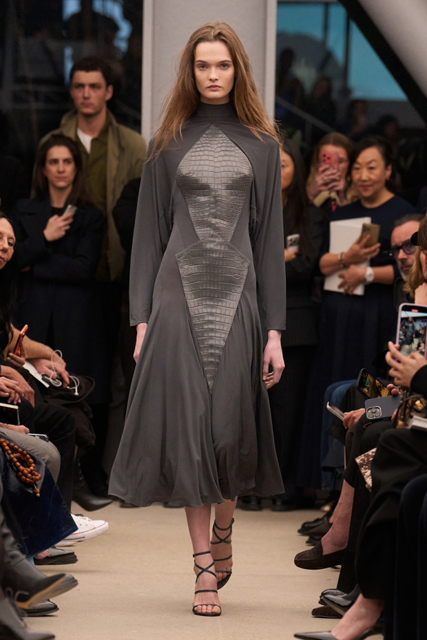 Alaia PO F26 036