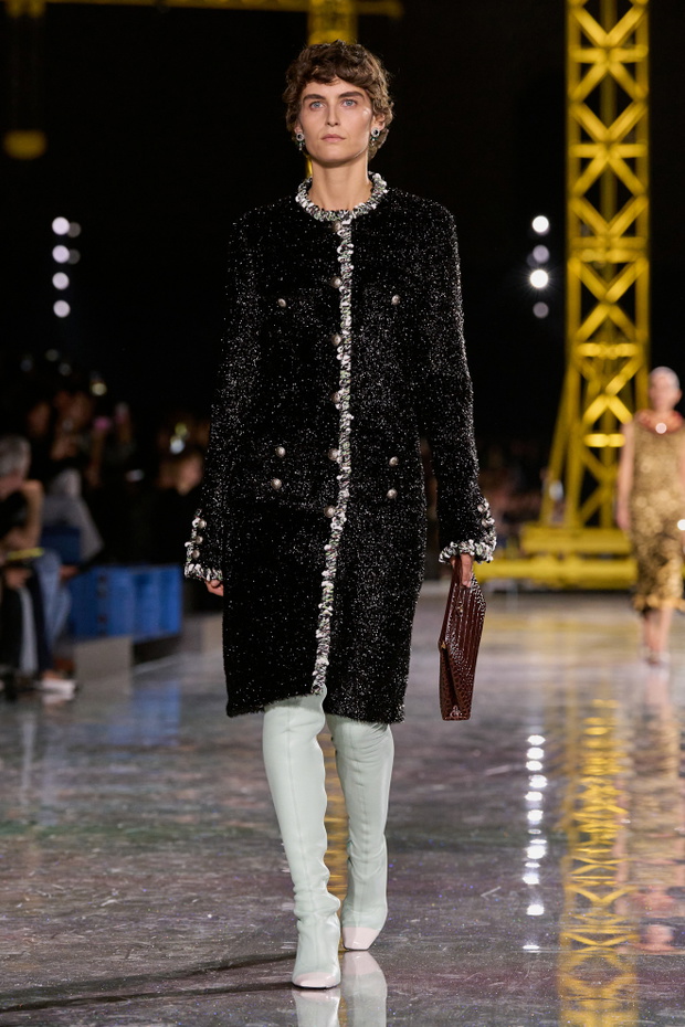 Chanel F26