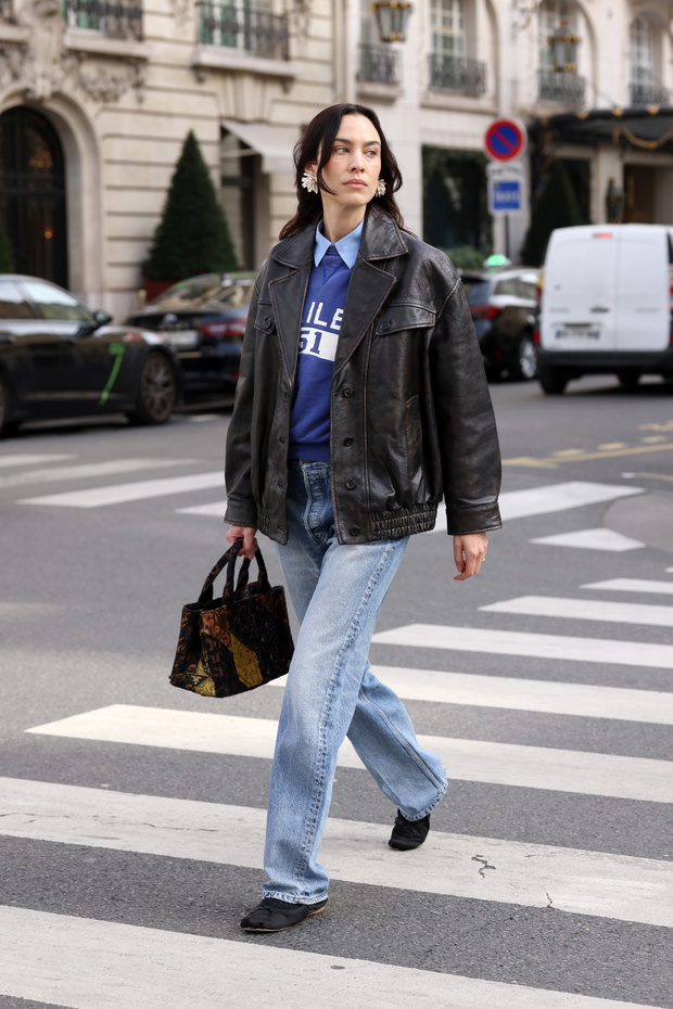 Alexa Chung już ma viralową kurtkę z Mango na wiosnę