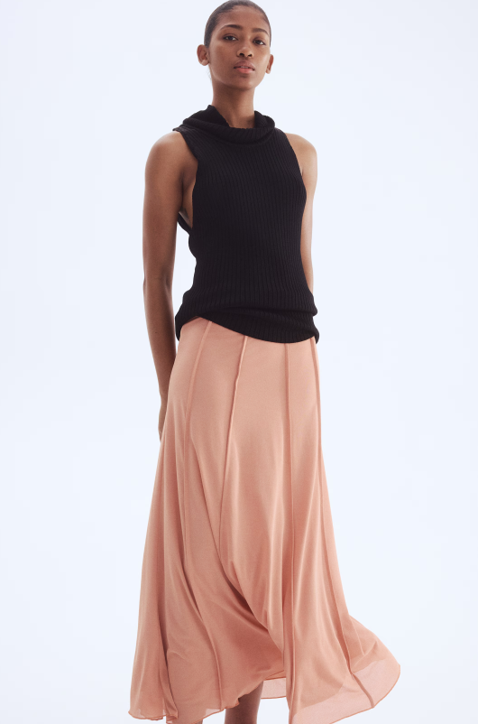 Spódnica midi ze szczypankami w kolorze „cantaloupe” to hit H&M