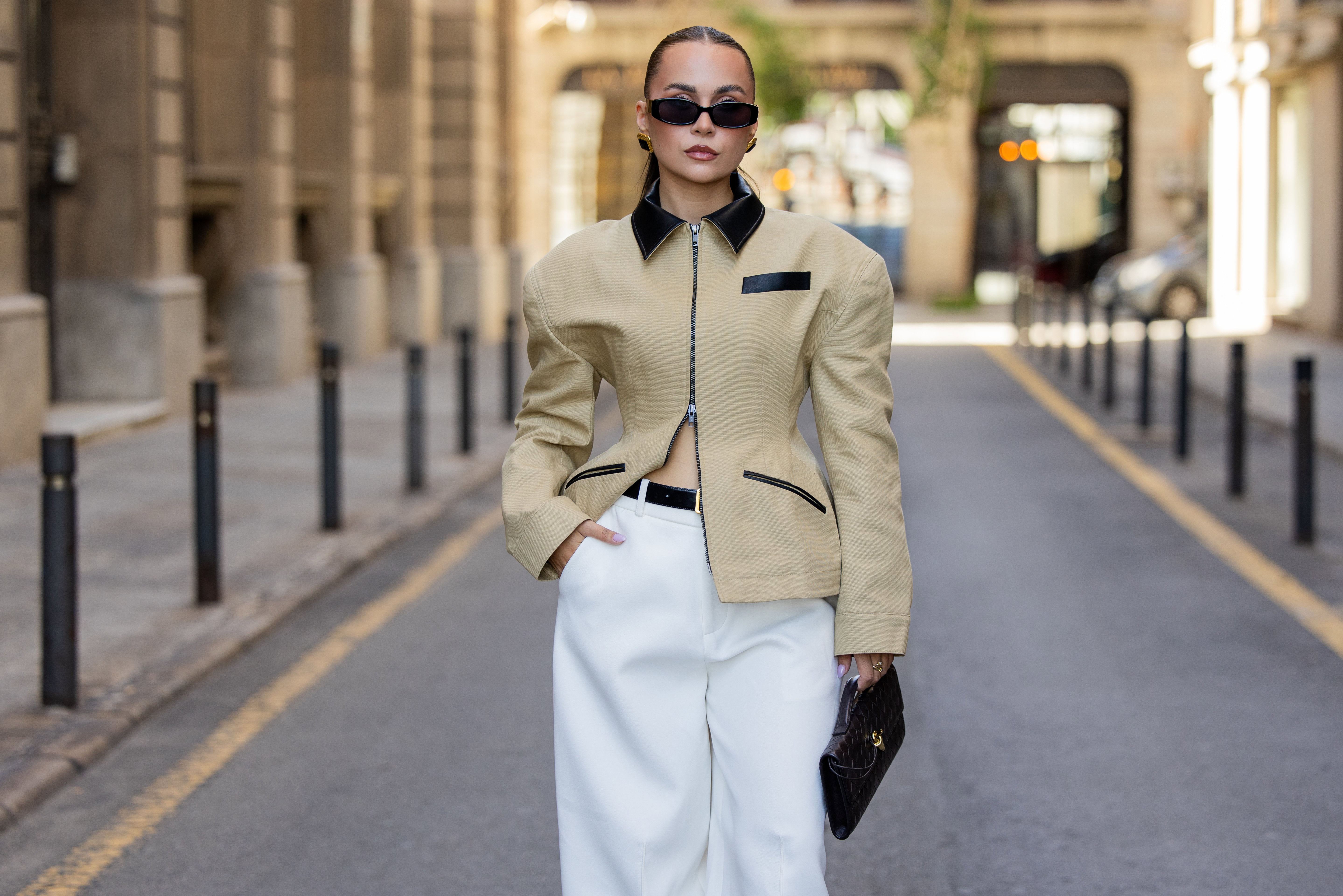 Barn jacket 2026. Modna alternatywa dla trencza
