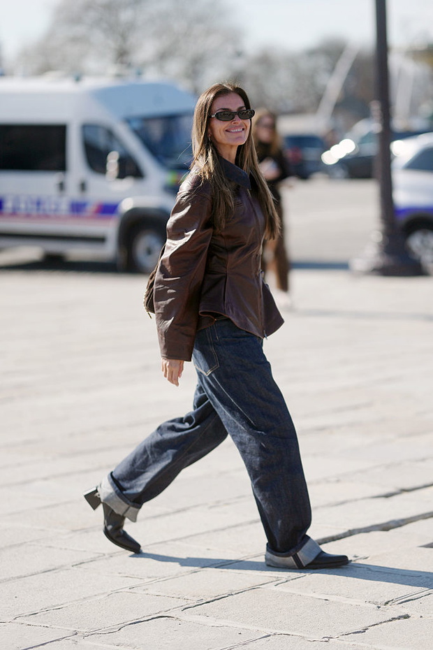 Chunky cuff jeans zamiast wide leg. Trend wiosna 2026