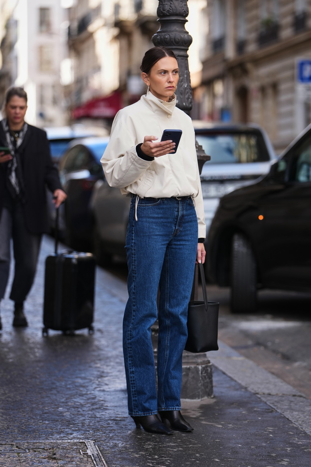 Street Style - Paris Fashion Week - Womenswear Fall/Winter 2026/2027 - Day 9