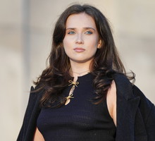 Te zestawy z Zary to esencja stylu effortless chic na święta 2025