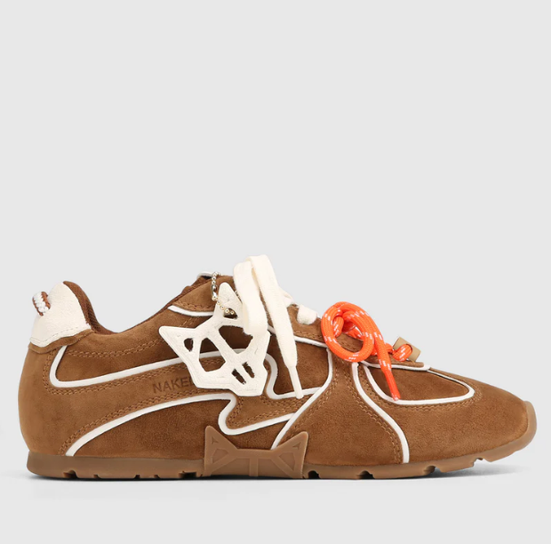 adored sneakersy