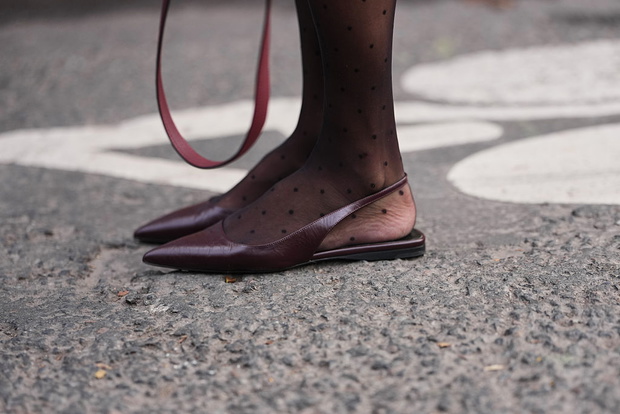 High-vamp flats i glove shoes. Modne buty na wiosnę 2026