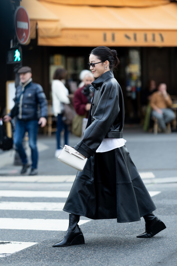 Street Style - Paris Fashion Week - Womenswear Fall/Winter 2026/2027 - Day 6