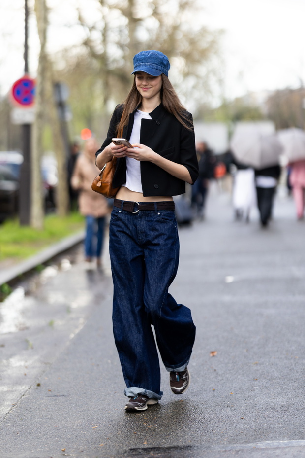 Street Style - Paris Fashion Week - Womenswear Fall/Winter 2026/2027 - Day 9