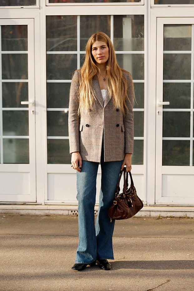 Plaid blazer – trend wiosny 2026: krata w miejskim wydaniu