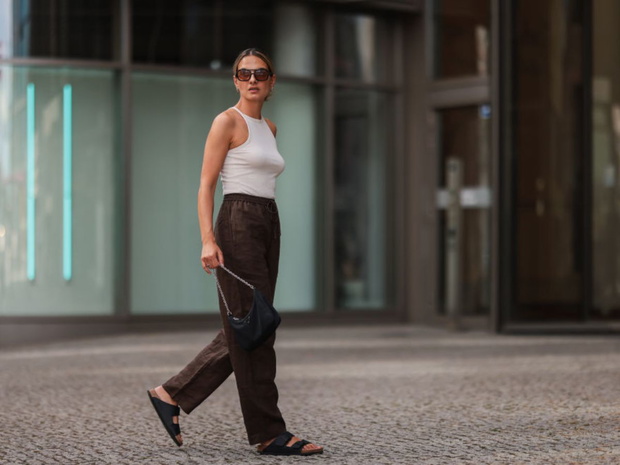 Sandały Birkenstock w kolorze „cacao truffe” to nowy hit minimalistek. Ideał na lato 2026