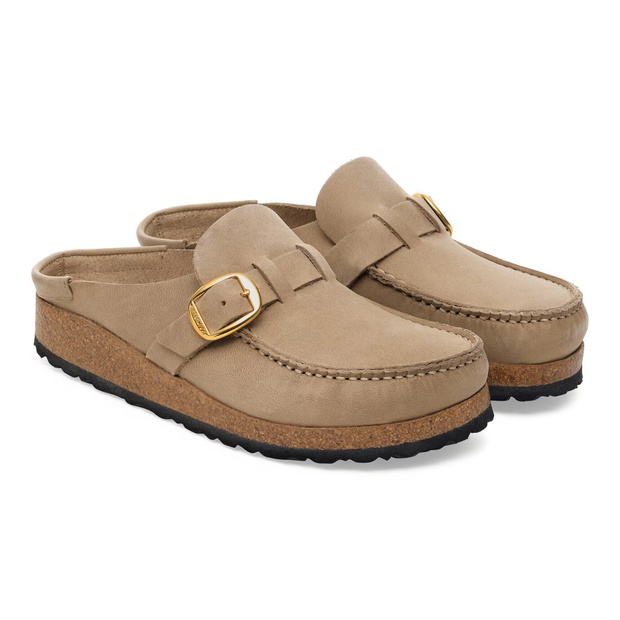 Już nie Bostony. Tej wiosny postawiłam na zamszowe Birkenstock Buckley w kolorze „roasted cashew”