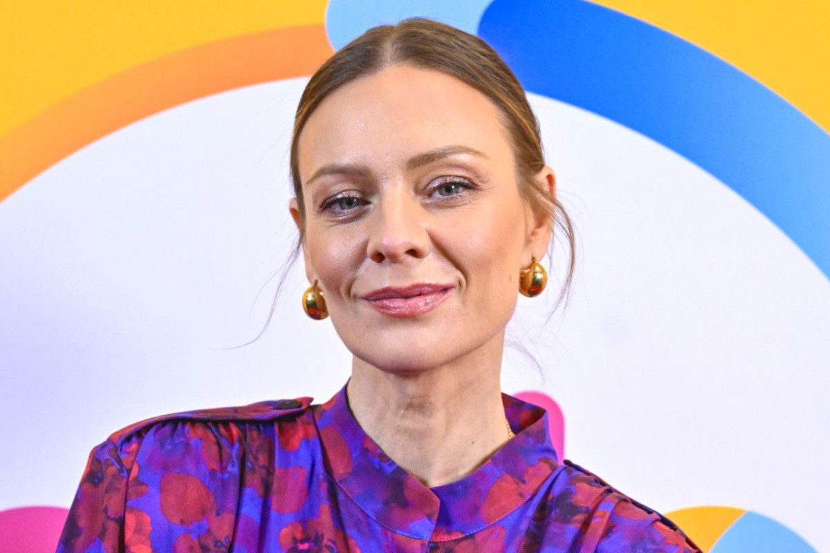Magda Boczarska w płaszczu na wiosnę