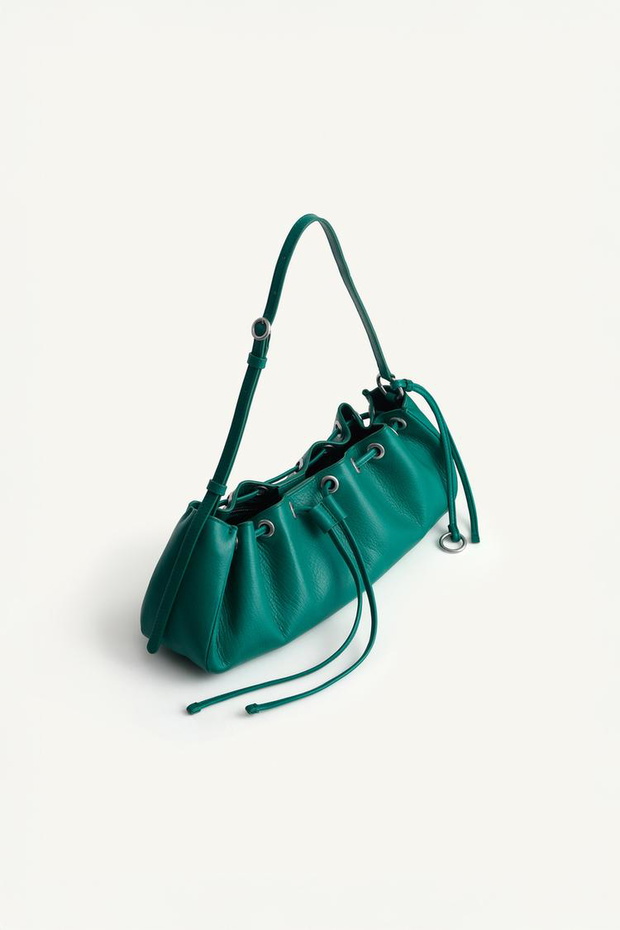 Dopamine bag – trend wiosny 2026: najmodniejsze torebki