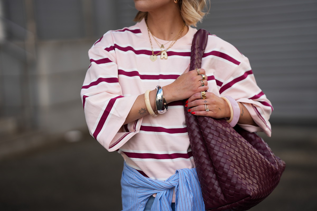 Dopamine bag – trend wiosny 2026: najmodniejsze torebki