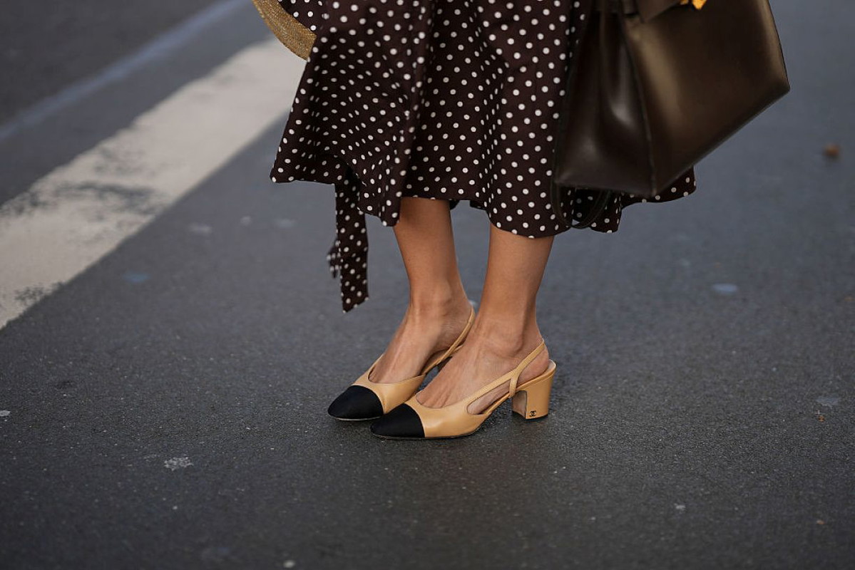 glove shoes