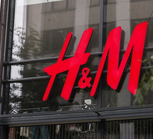 H&M, wyprzedaż