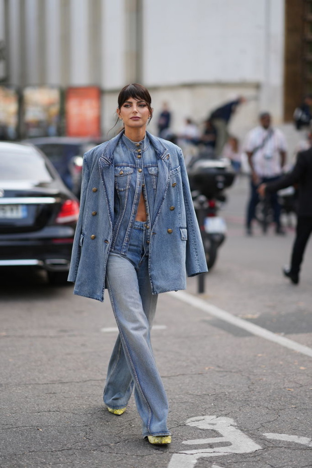 Double denim 2026. Małgorzata Socha pokazuje jak go nosić