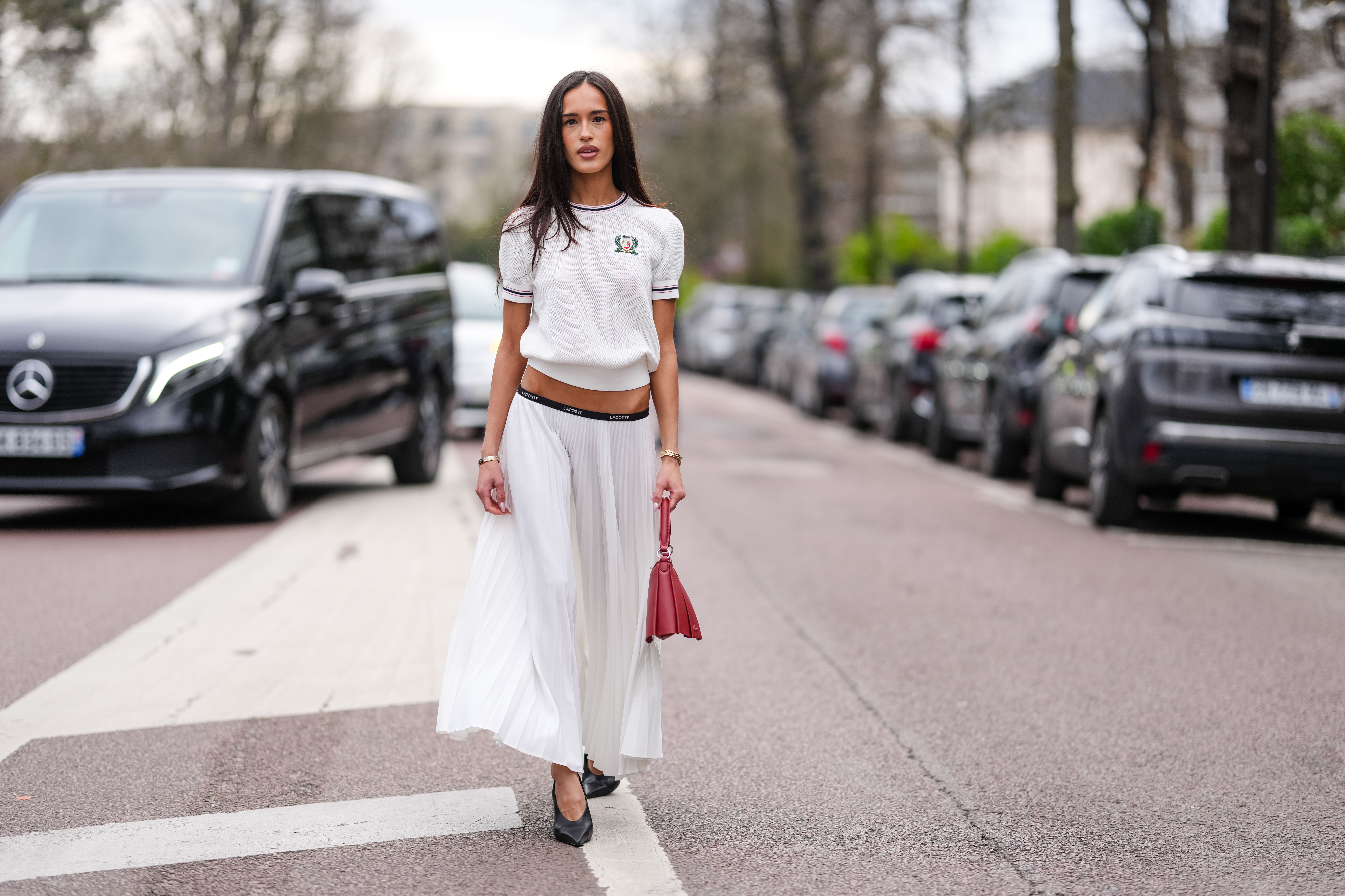 „Milkmaid skirt” zamiast klasycznej midi. To hit sezonu