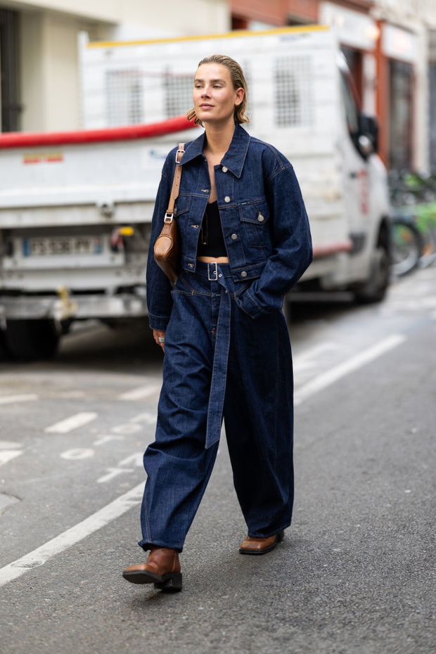 Double denim 2026. Małgorzata Socha pokazuje jak go nosić