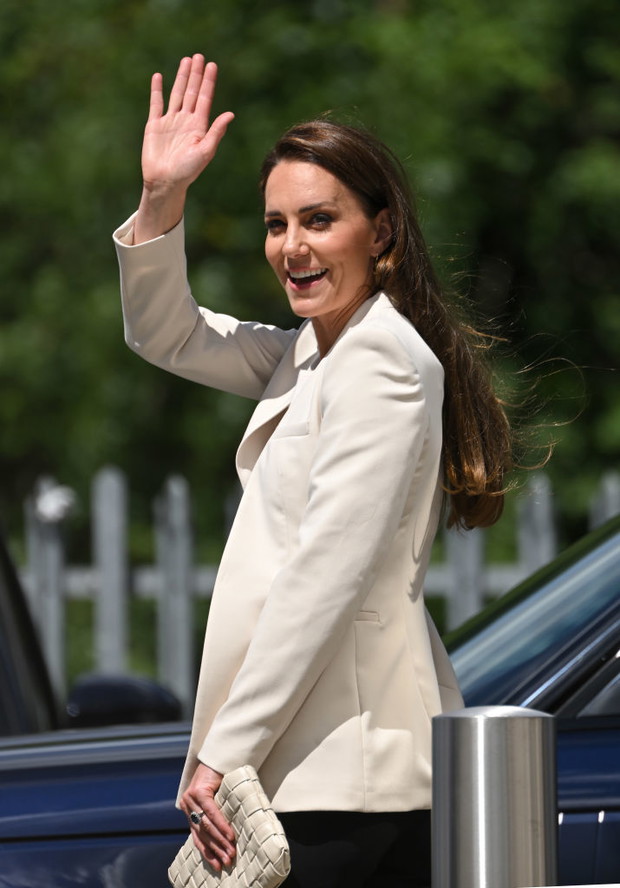 Kate Middleton w marynarce Zara