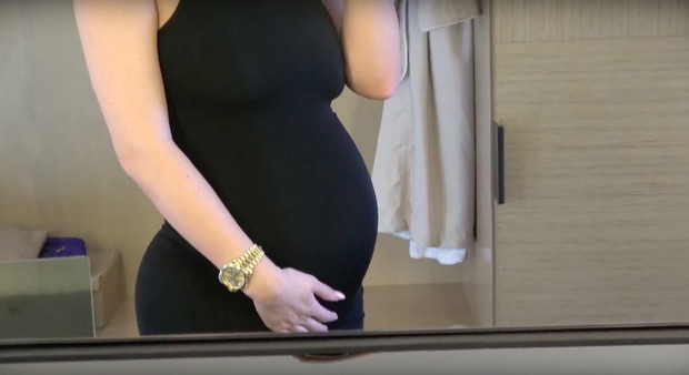Kylie Jenner urodziła córkę. 20-letnia gwiazda została mamą! Kadr z filmu To Our Daughter