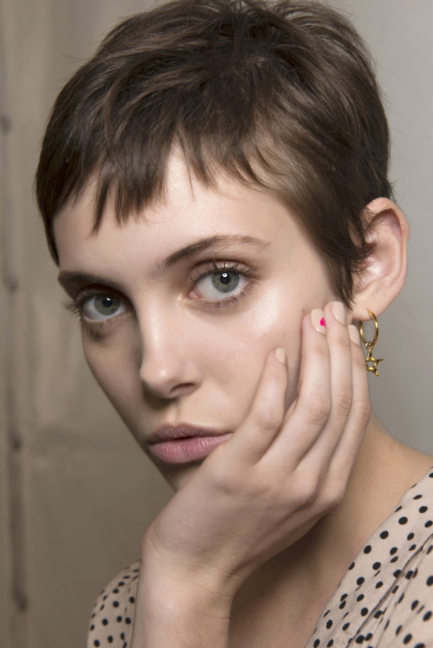 Manicure wiosna-lato 2018. Modne paznokcie i trendy! Vivetta