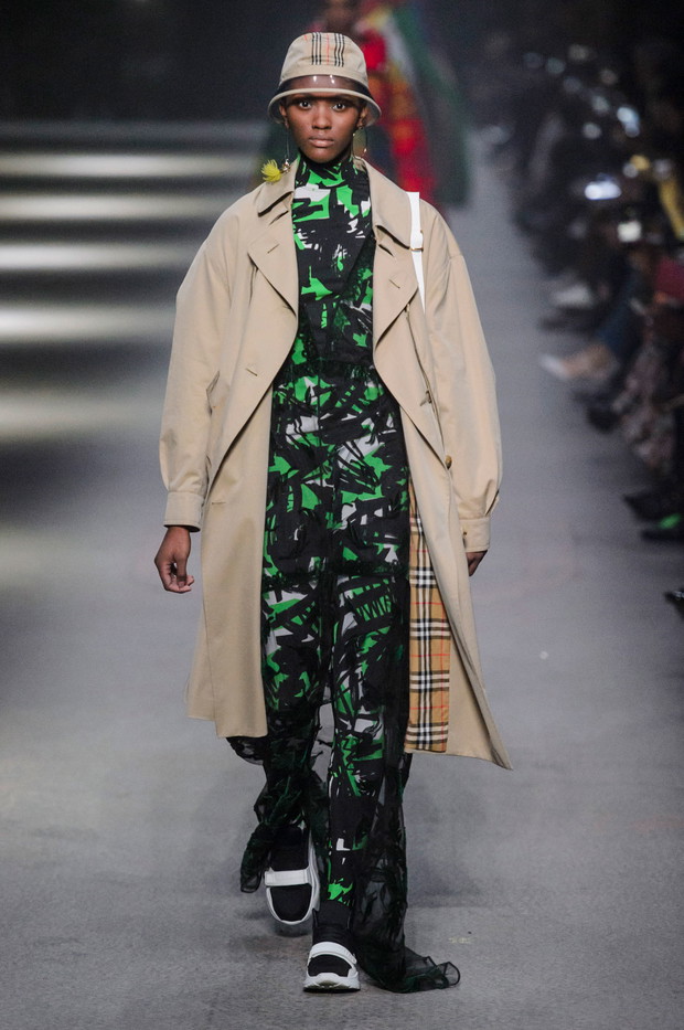 Pokaz Burberry SS18