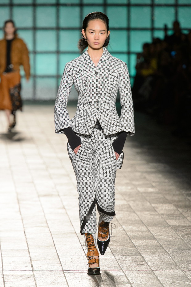 Pokaz Mary Katrantzou FW18