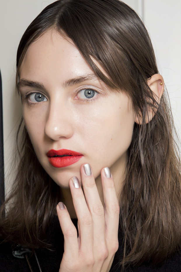 Modne paznokcie: manicure na jesień 2018. Each x Other