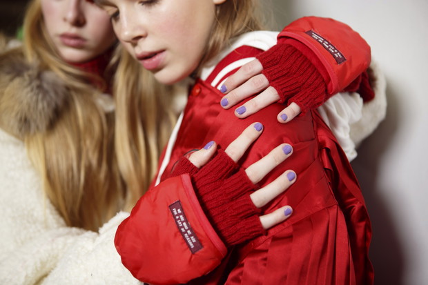 Modne paznokcie: manicure na jesień 2018. Undercover