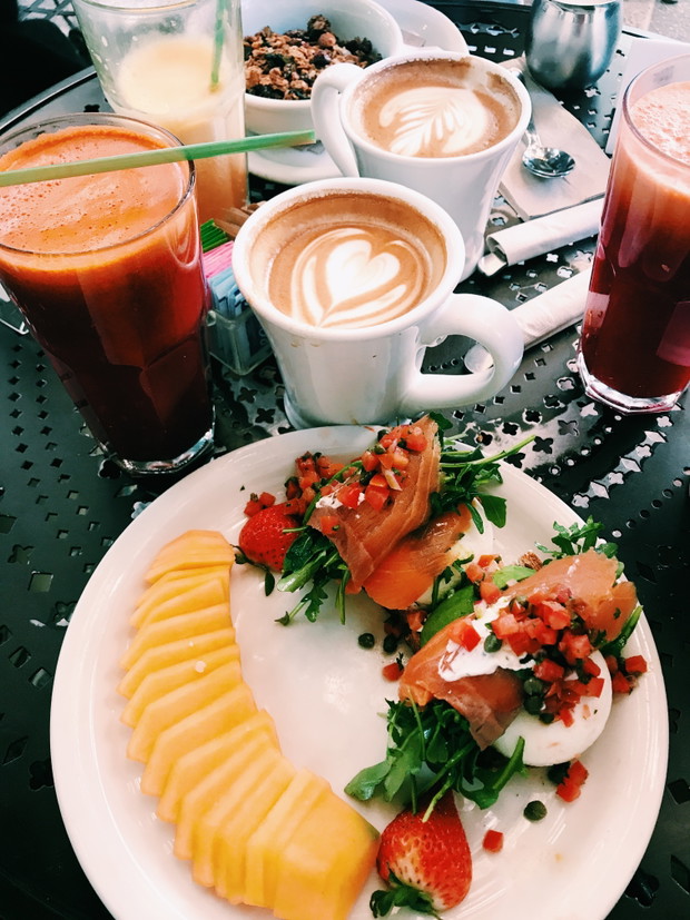 Śniadania w Los Angeles, Urth Caffé