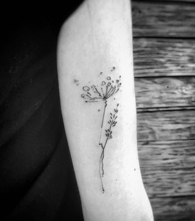 Tatuaże kwiaty, tatuaże rośliny, fot. instagram.com/qbmix_saketattoocrew