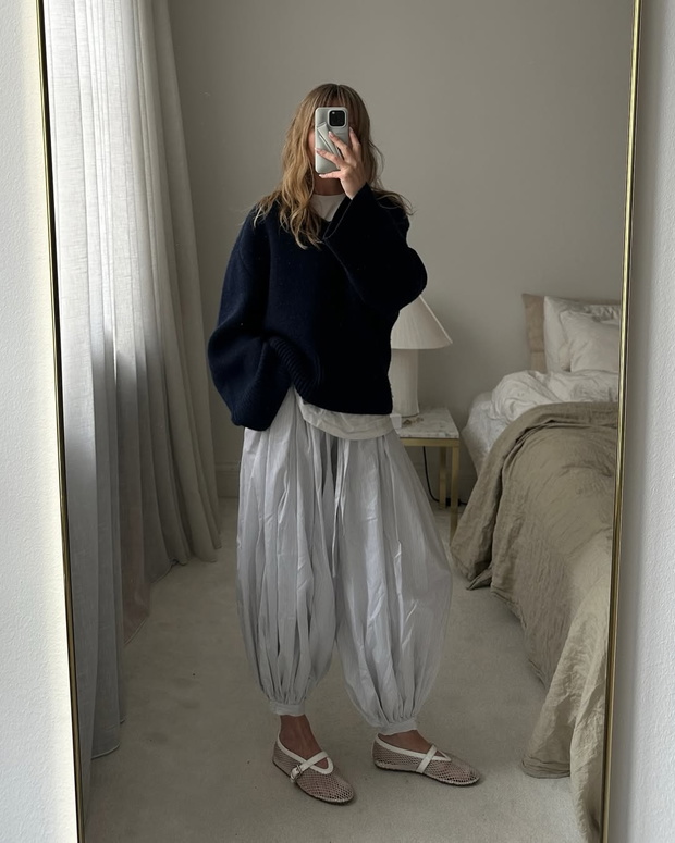 Balloon trousers – hitowe spodnie w stylu Skandynawek na lato 2025