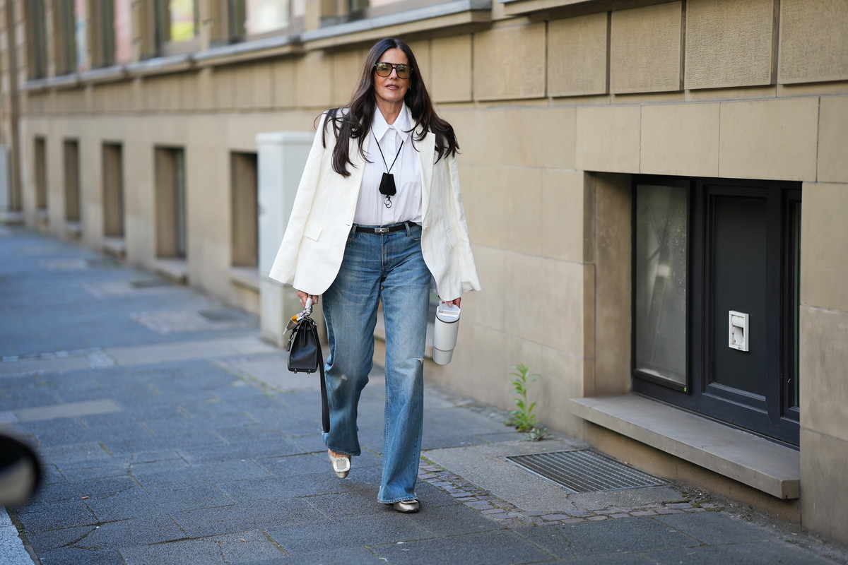 Loose jeans Street Style