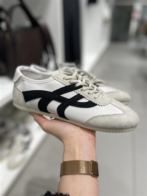 Sneakersy z H&amp;M w stylu Onitsuka Tiger